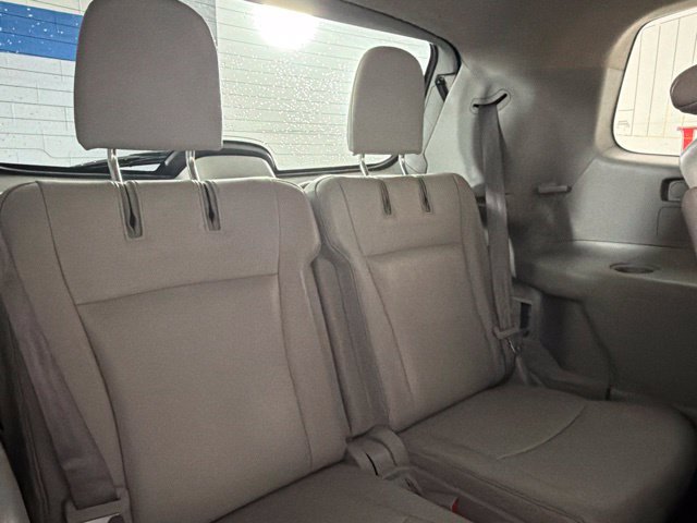 Used 2013 Toyota Highlander SE FWD image 36