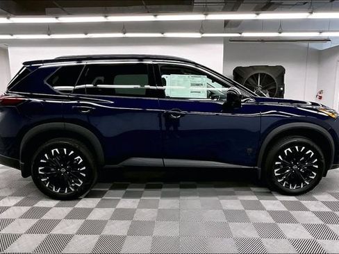 New 2026 Nissan Rogue Dark Armor FWD image 18