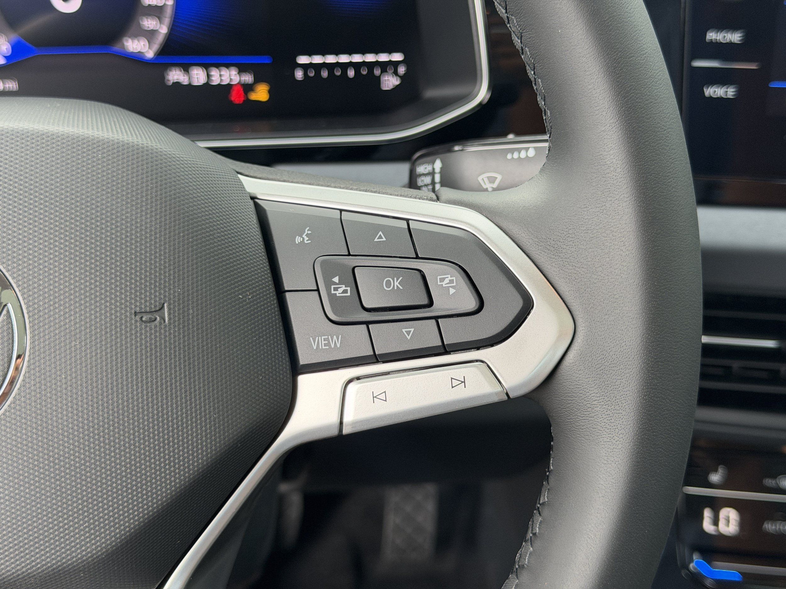New 2026 Volkswagen Jetta SE FWD image 31