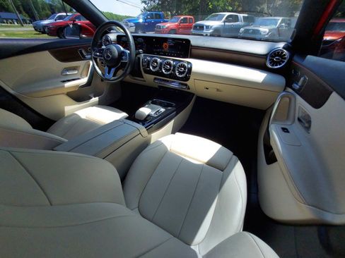 Used 2019 Mercedes-Benz A 220 4MATIC image 11