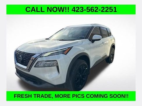 Used 2023 Nissan Rogue SV w/ SV Premium B Package FWD image 1