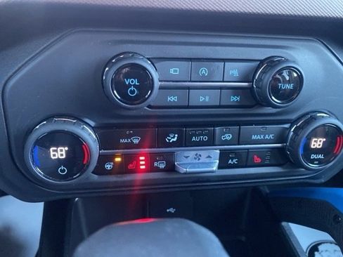 Used 2023 Ford Bronco Outer Banks image 16