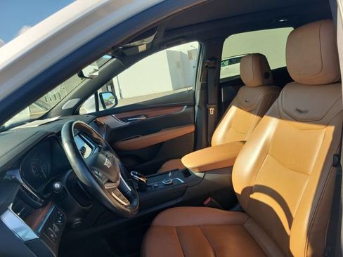 Certified 2024 Cadillac XT5 Premium Luxury w/ Technology Package AWD/4WD image 19