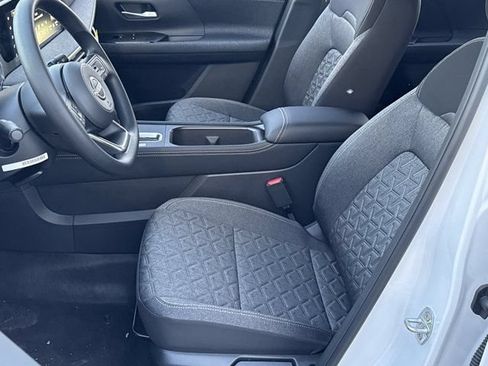 New 2025 Nissan Kicks SV AWD/4WD image 19