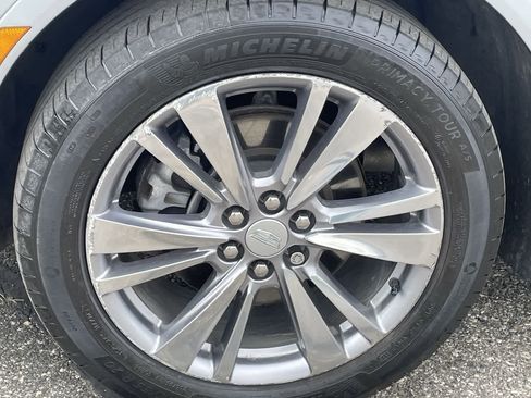 Used 2024 Cadillac XT5 Premium Luxury AWD/4WD image 39