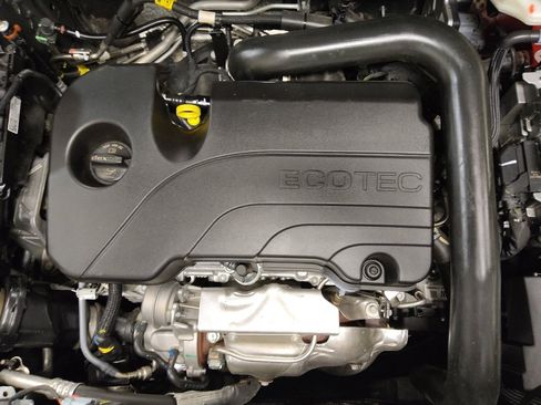 Used 2023 Chevrolet Equinox LT w/ LPO, Floor Liner Package image 30