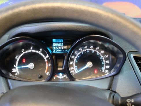 Used 2014 Ford Fiesta S image 18