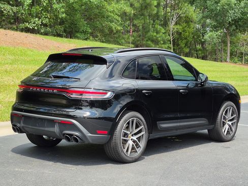 Certified 2026 Porsche Macan AWD/4WD image 30