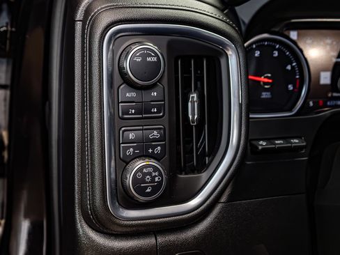 Used 2021 Chevrolet Silverado 2500 LTZ w/ LTZ Plus Package AWD/4WD image 20