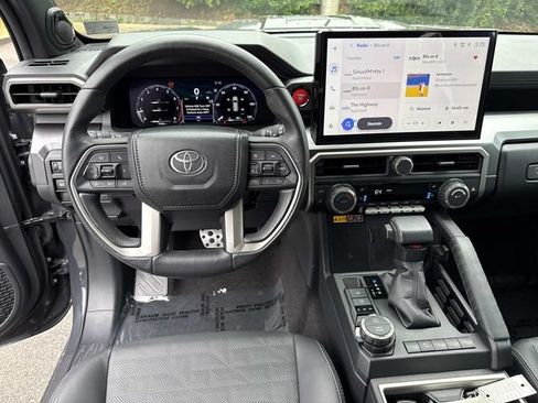 Used 2025 Toyota 4Runner TRD Sport Premium AWD/4WD image 17