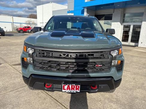 New 2026 Chevrolet Silverado 1500 Custom Trail Boss w/ LPO, Dark Essentials Package image 3