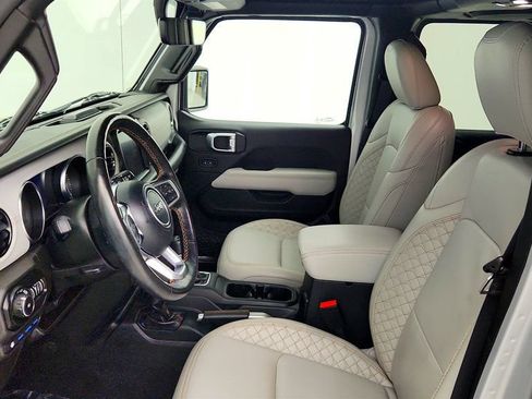 Used 2022 Jeep Wrangler Unlimited Sahara AWD/4WD image 20