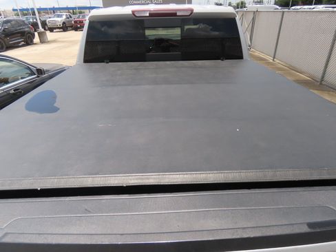 Used 2022 Chevrolet Silverado 1500 RST AWD/4WD image 12
