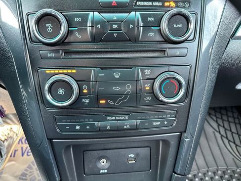 Used 2017 Ford Explorer 4WD Police Interceptor image 16