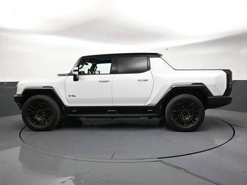 Certified 2025 GMC Hummer EV 2X AWD/4WD image 2