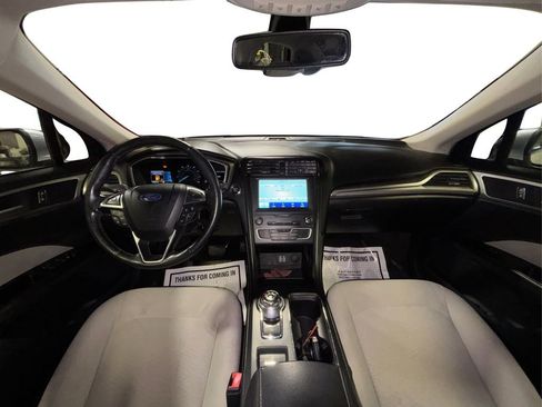 Used 2020 Ford Fusion SE w/ Equipment Group 151A image 30