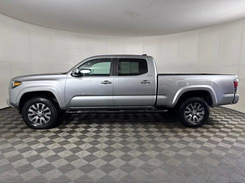 Used 2023 Toyota Tacoma Limited w/ Truck Exterior Package (TMS) AWD/4WD image 7