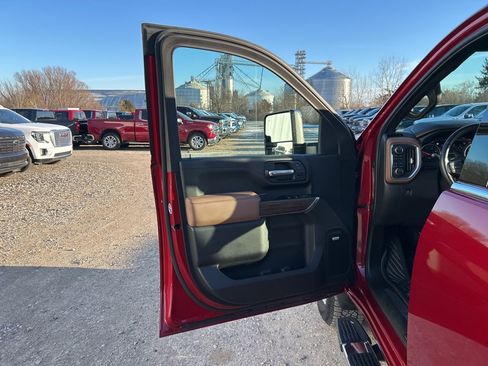 Used 2022 Chevrolet Silverado 3500 High Country w/ Z71 Off-Road Package image 9