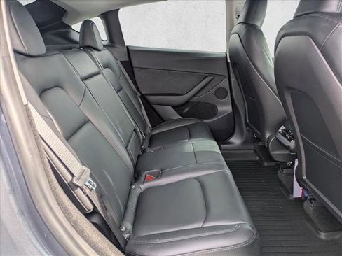 Used 2023 Tesla Model Y Long Range image 20