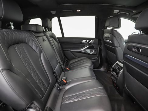 Used 2024 BMW X7 xDrive40i w/ Executive Package image 27