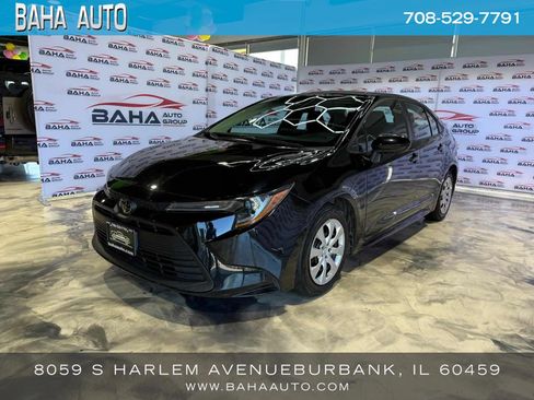 Used 2025 Toyota Corolla LE FWD image 1