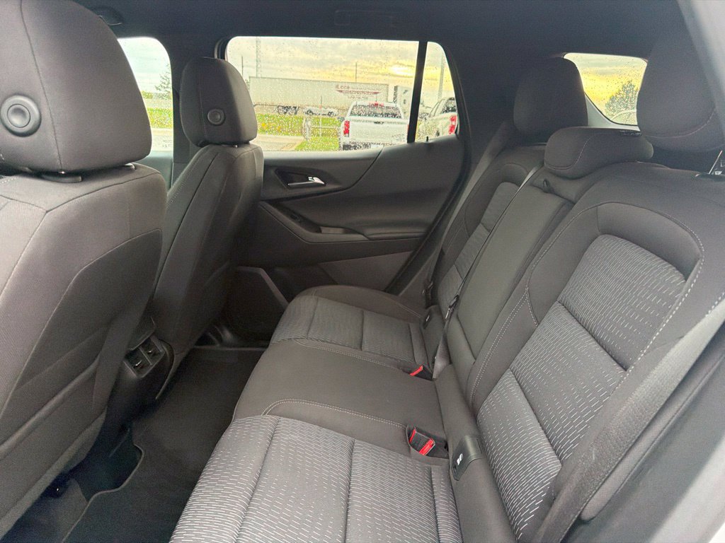 Used 2026 Chevrolet Equinox LT FWD image 13