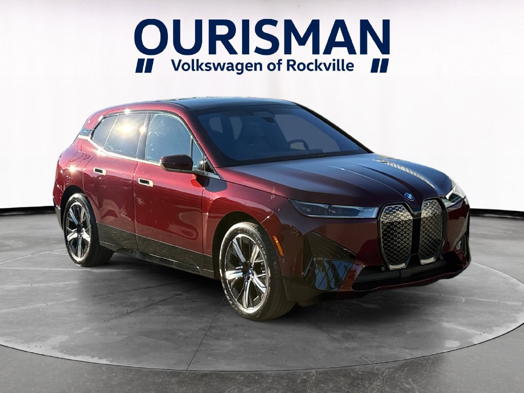 Used 2024 BMW iX xDrive50 w/ Sport Package AWD/4WD image 1