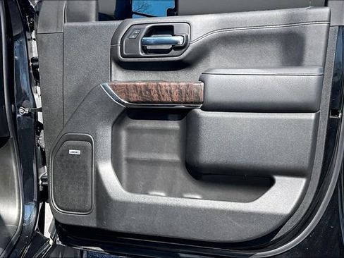 Used 2022 GMC Sierra 3500 Denali w/ Denali Black Diamond Edition AWD/4WD image 28