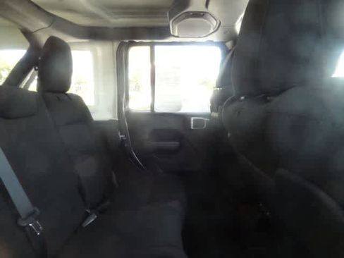 Used 2021 Jeep Wrangler Unlimited Rubicon w/ LED Lighting Group image 12