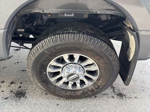 Used 2022 Ford F350 Lariat image 7