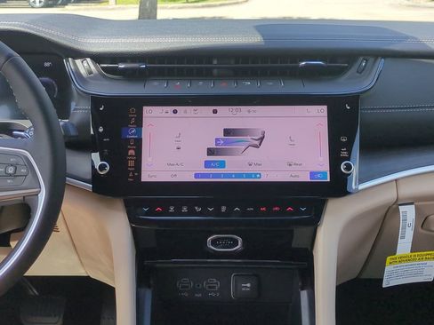 New 2026 Jeep Grand Cherokee Limited image 19