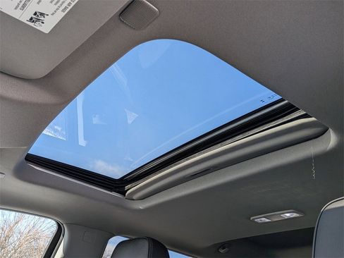 Used 2024 GMC Sierra 3500 Denali w/ Denali Reserve Package image 12