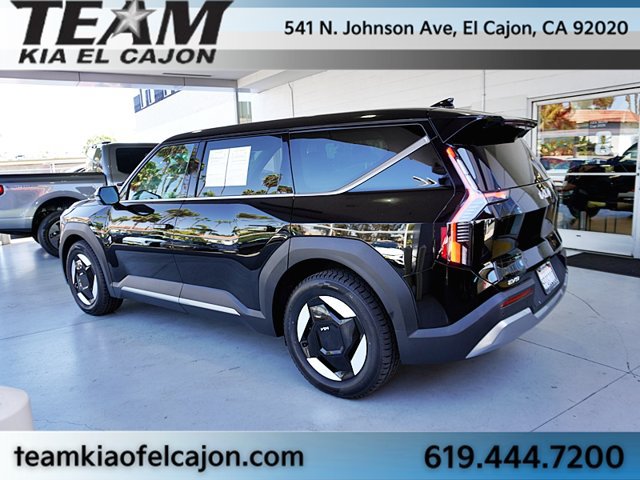 Certified 2024 Kia EV9 Light Long Range RWD image 7