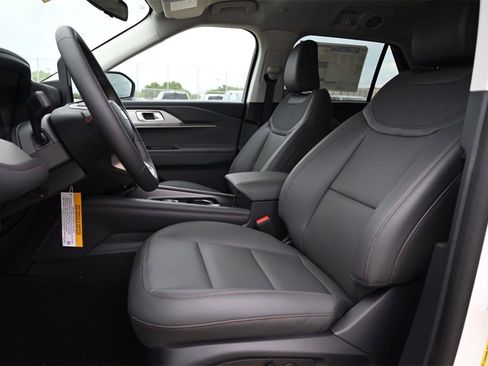 New 2025 Ford Explorer Active w/ Active Comfort Package image 44
