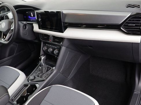 New 2025 Volkswagen Taos S image 19