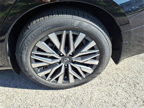 New 2025 Nissan Altima 2.5 SV image 4