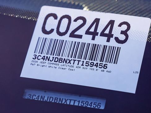 New 2026 Jeep Compass Latitude image 28