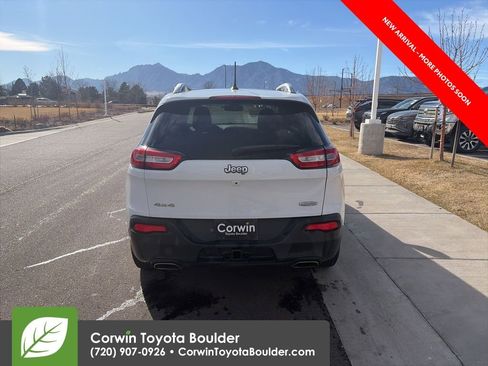 Used 2015 Jeep Cherokee Latitude w/ Cold Weather Group image 6