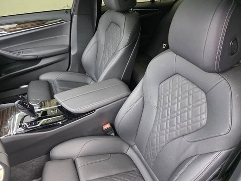 Used 2021 BMW 540i w/ Convenience Package image 11