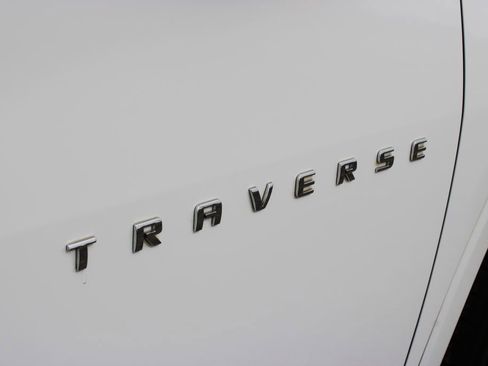 Used 2023 Chevrolet Traverse Premier AWD/4WD image 13