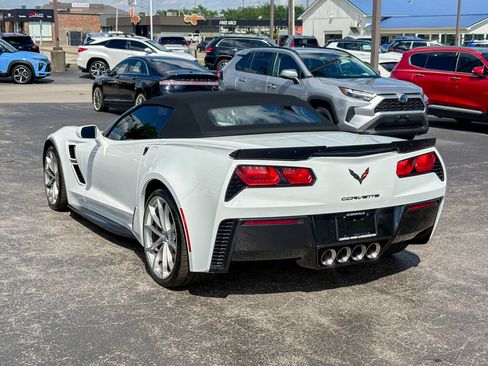 Used 2017 Chevrolet Corvette Grand Sport w/ Carbon Flash Badge Package RWD image 12