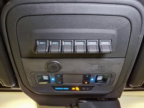Used 2022 Ford Bronco Wildtrak AWD/4WD image 16