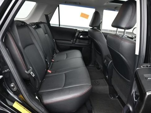 Used 2022 Toyota 4Runner TRD Off-Road Premium AWD/4WD image 7