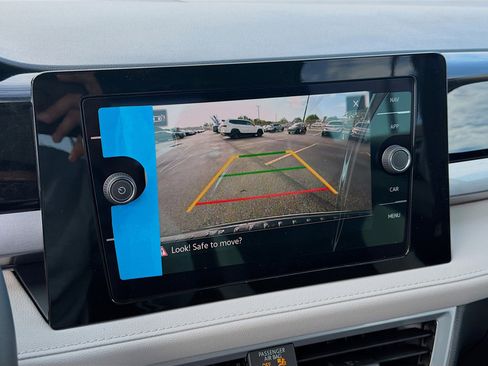 New 2026 Volkswagen Taos SEL image 13