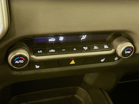 Used 2024 MAZDA CX-50 AWD 2.5 S w/ Preferred Package image 24