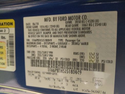 Used 2018 Ford Mustang Coupe RWD image 33