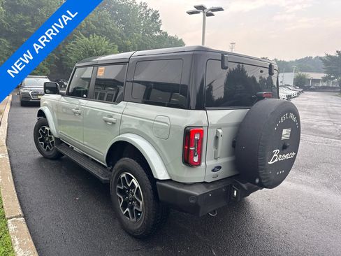Used 2024 Ford Bronco Outer Banks AWD/4WD image 4