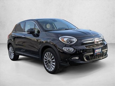 Used 2016 FIAT 500X Lounge image 3
