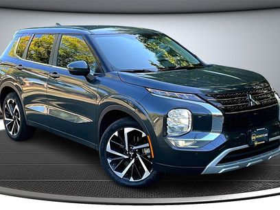 Used 2024 Mitsubishi Outlander SE