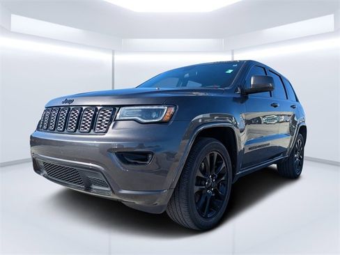 Used 2021 Jeep Grand Cherokee Laredo X image 7